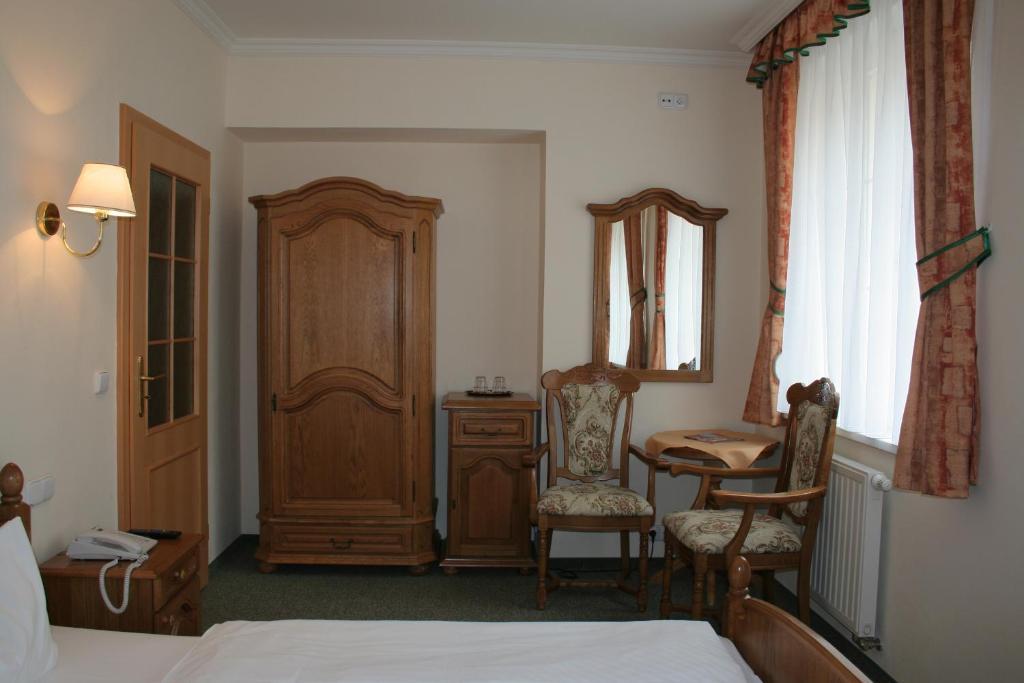 Villa Rosa Karlsbad Rum bild