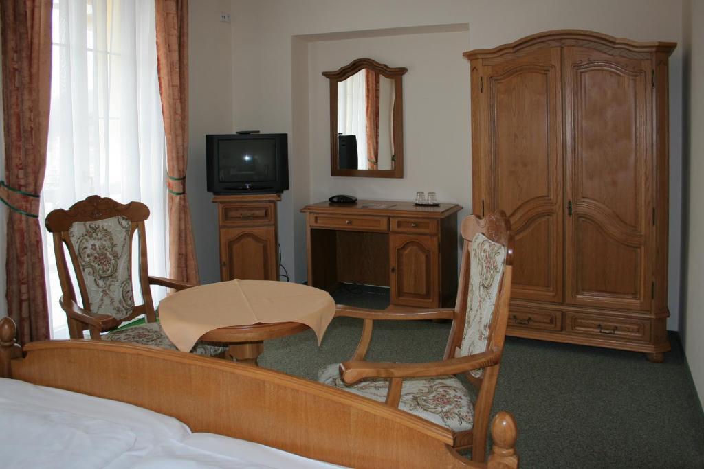 Villa Rosa Karlsbad Rum bild